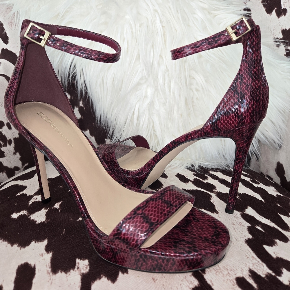 BCBGeneration platform heel